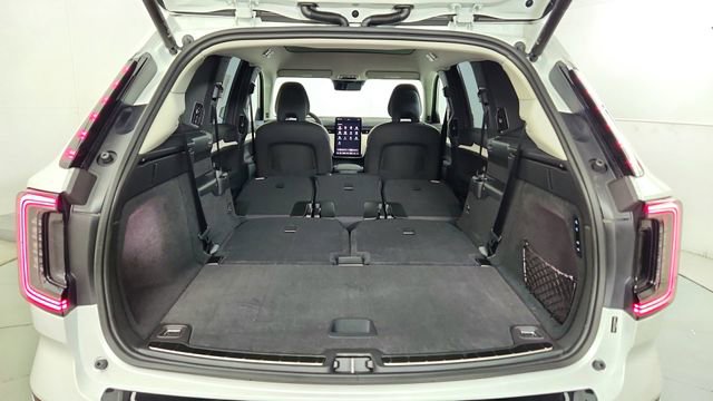 New 2026 Volvo EX90 Ultra AWD/4WD image 42