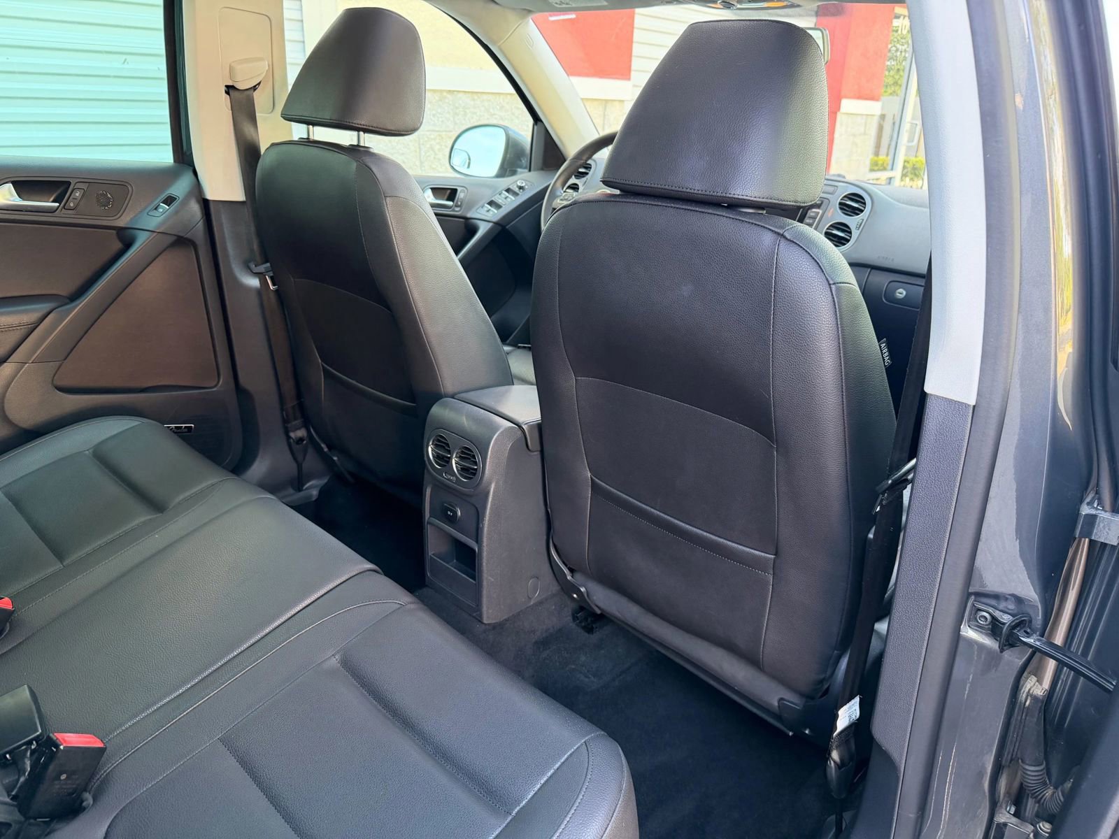 Used 2014 Volkswagen Tiguan S FWD image 21