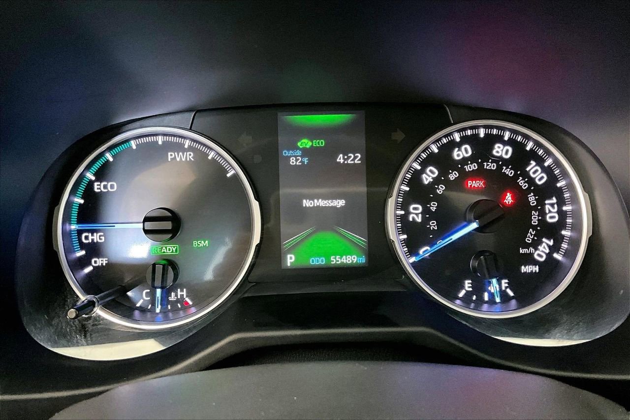 Used 2021 Toyota RAV4 XLE w/ Convenience Package image 23