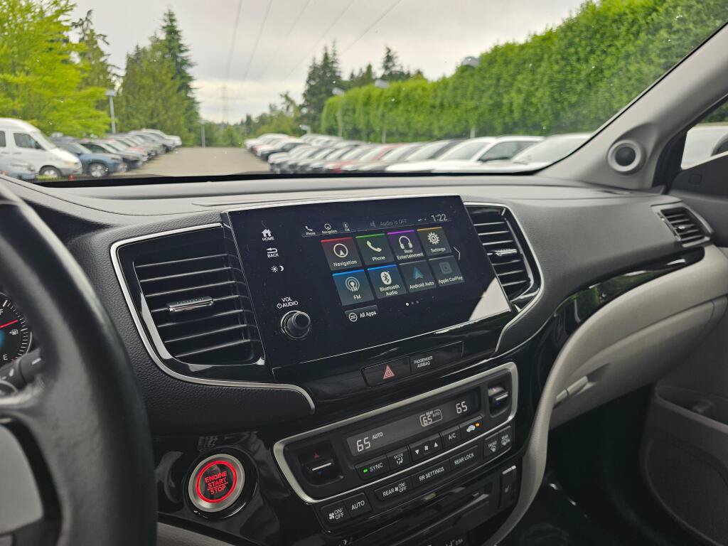 Used 2019 Honda Pilot Touring image 25