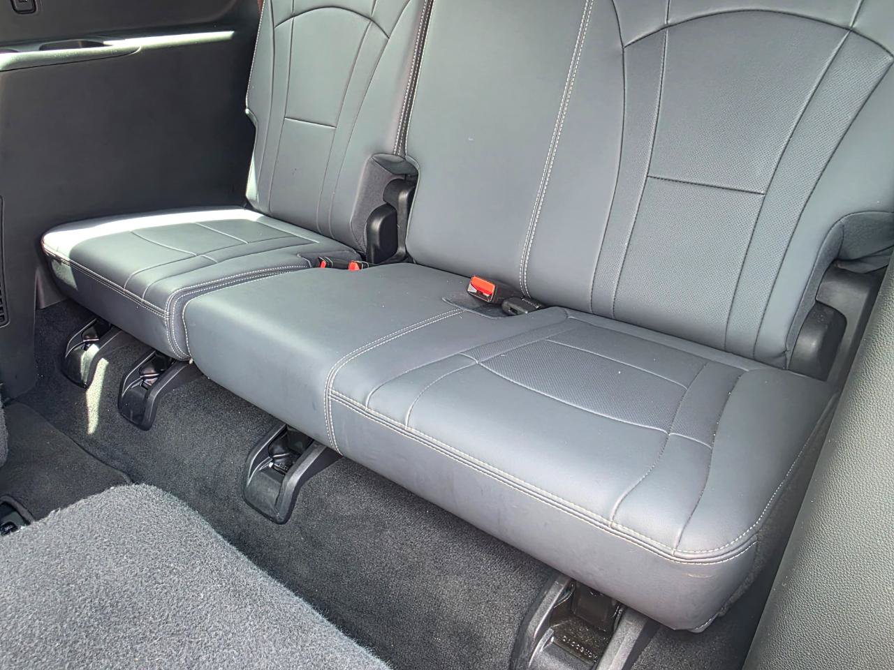 Used 2023 Buick Enclave Essence w/ Experience Buick Package FWD image 16