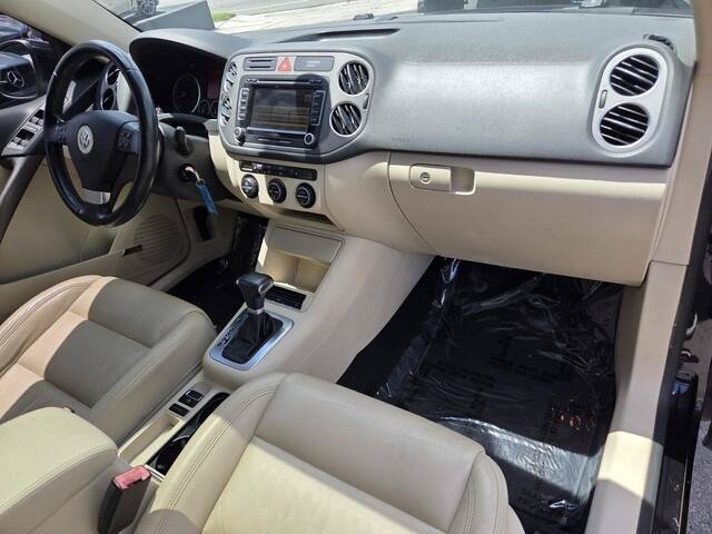 Used 2009 Volkswagen Tiguan SE AWD/4WD image 15