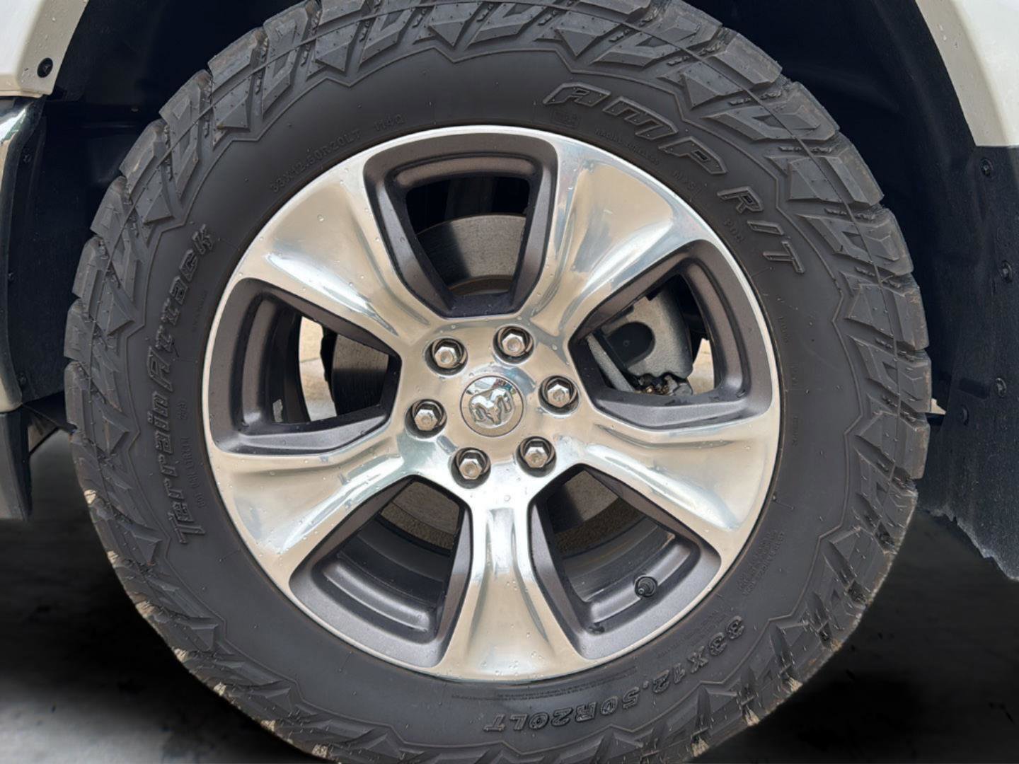 Used 2019 RAM 1500 Laramie AWD/4WD image 26