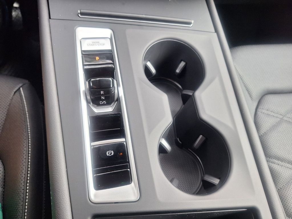 New 2026 Volkswagen Atlas SE image 18