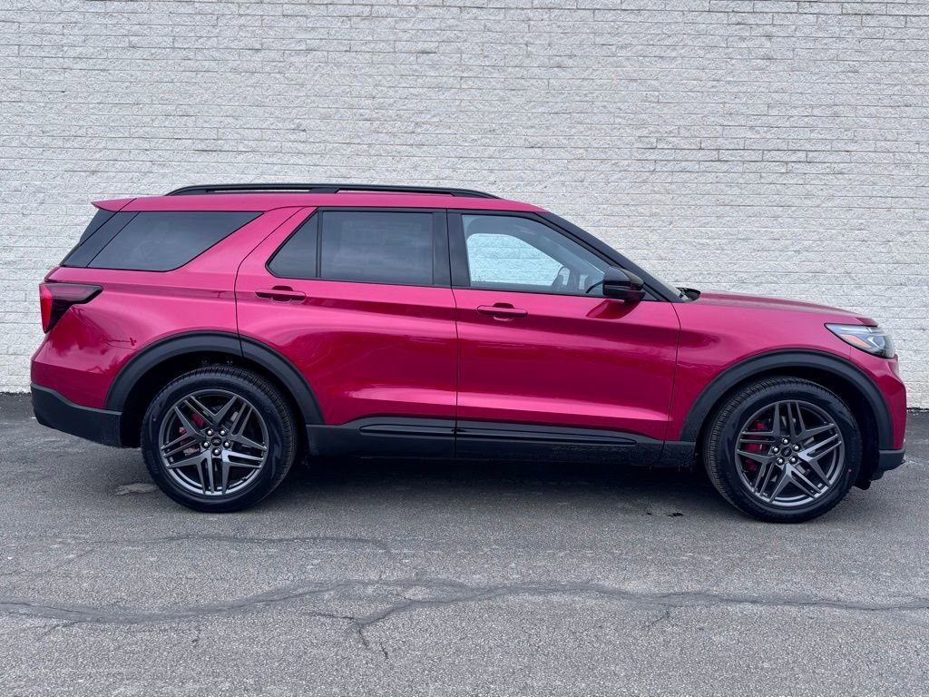 New 2026 Ford Explorer ST image 7