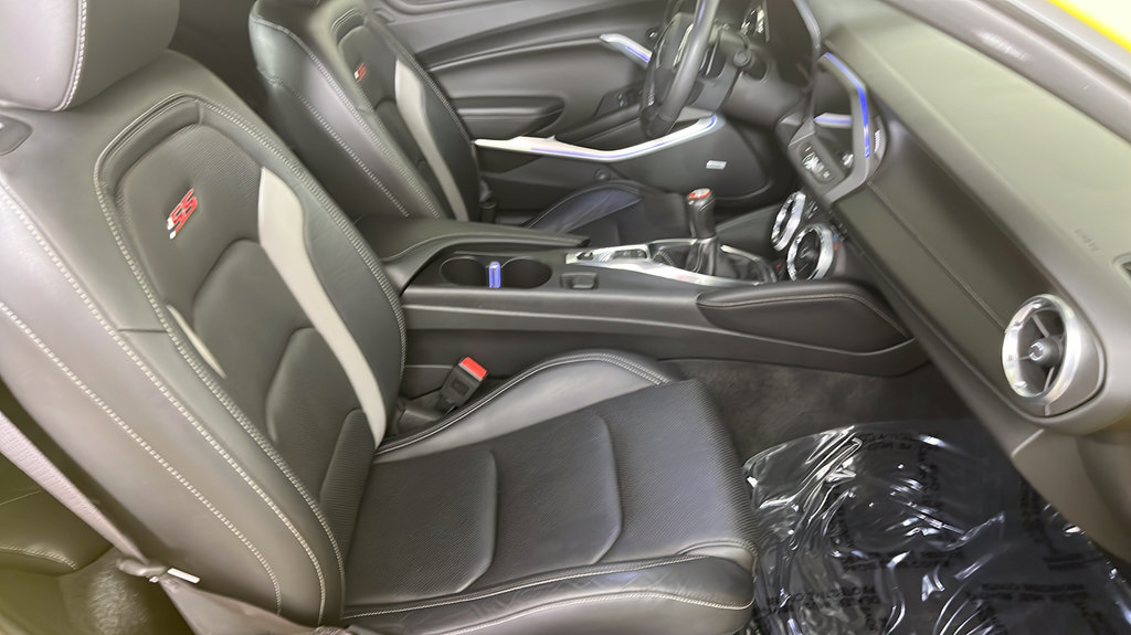 Used 2017 Chevrolet Camaro SS RWD image 19