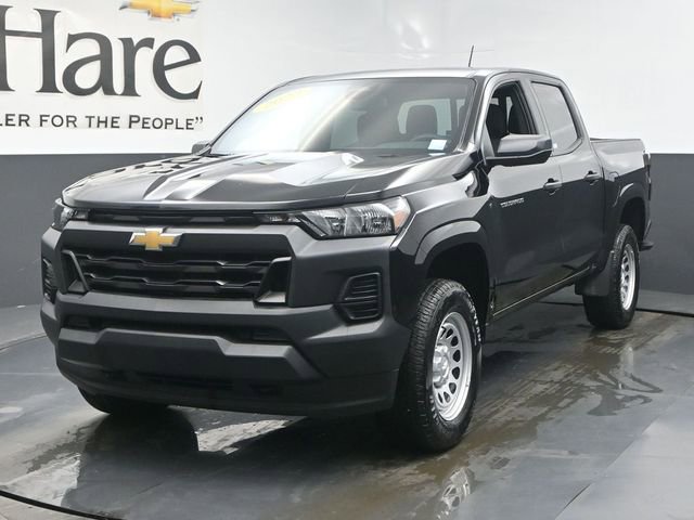 Used 2023 Chevrolet Colorado W/T image 32