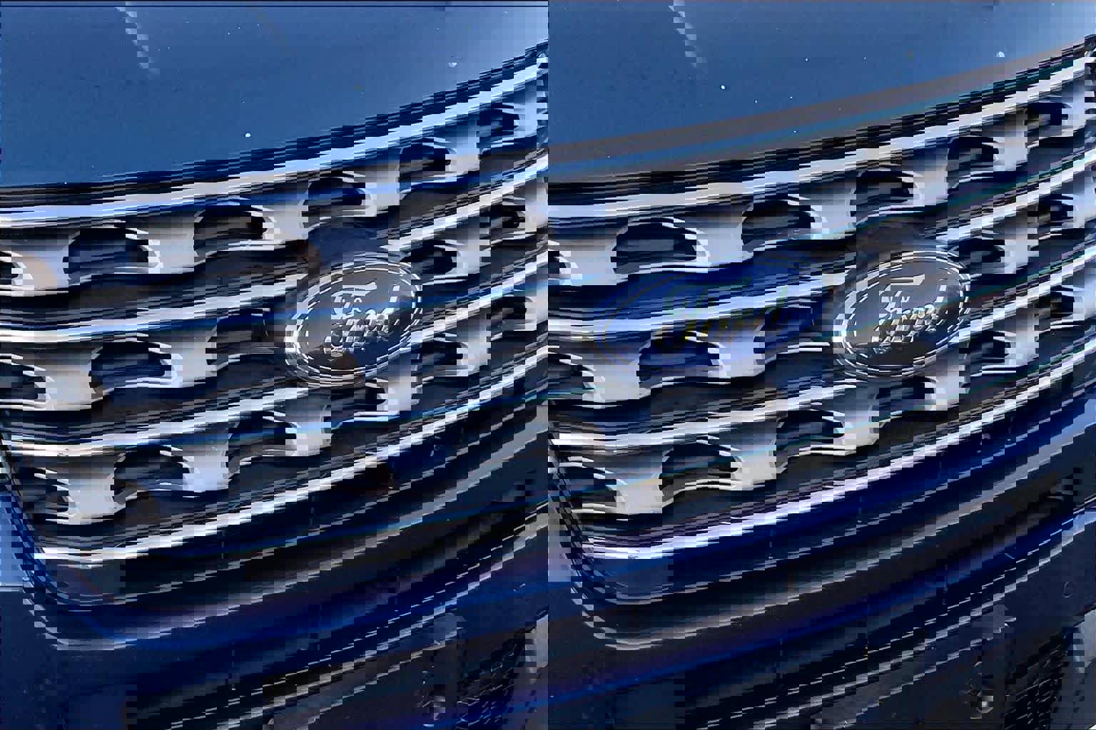 Used 2016 Ford Explorer XLT w/ Equipment Group 202A image 28