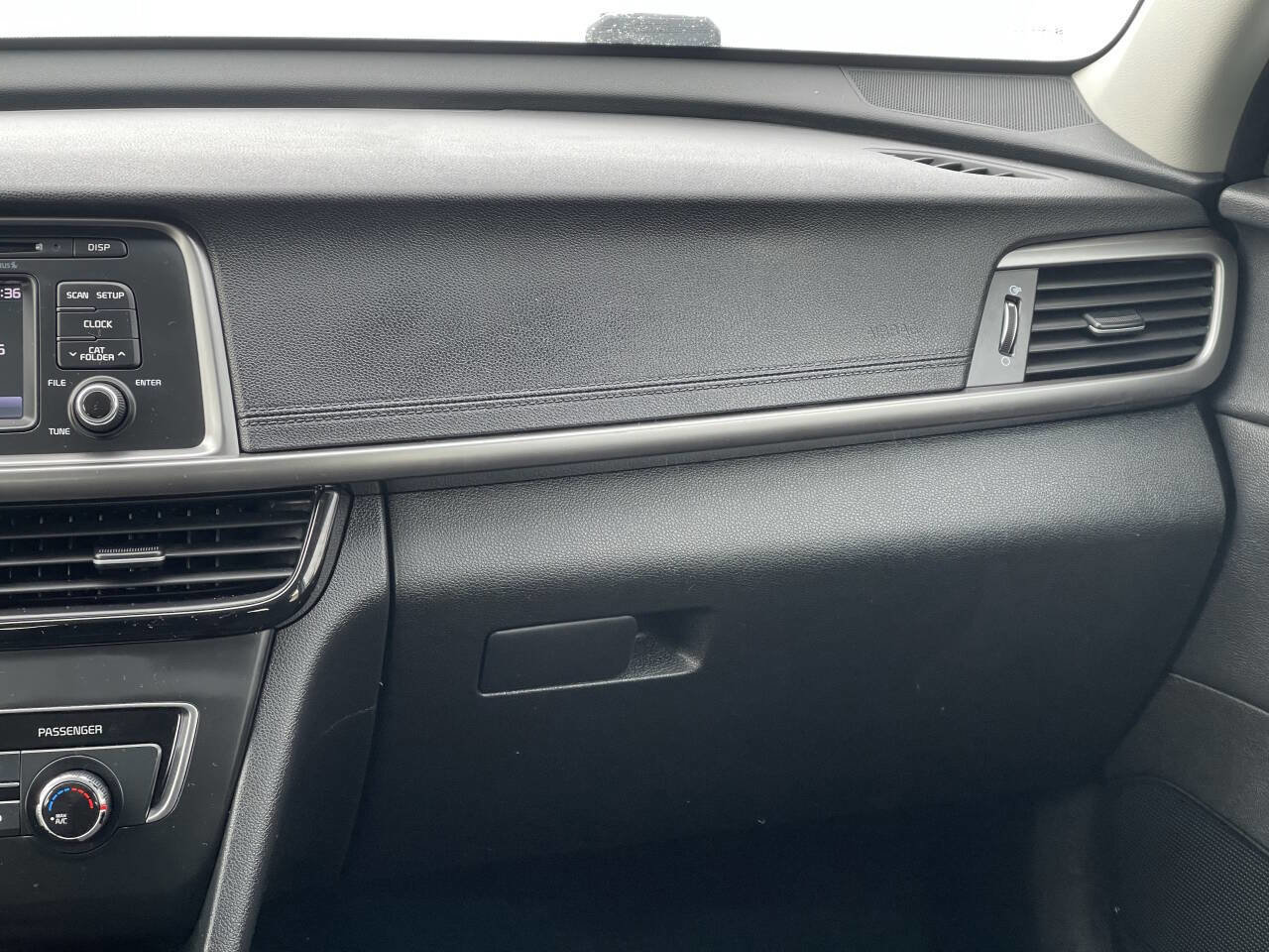 Used 2016 Kia Optima LX image 23