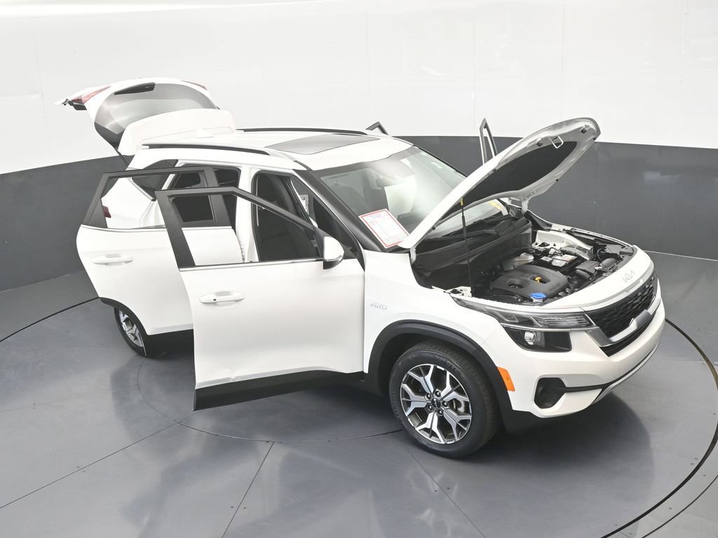 Used 2022 Kia Seltos EX image 73