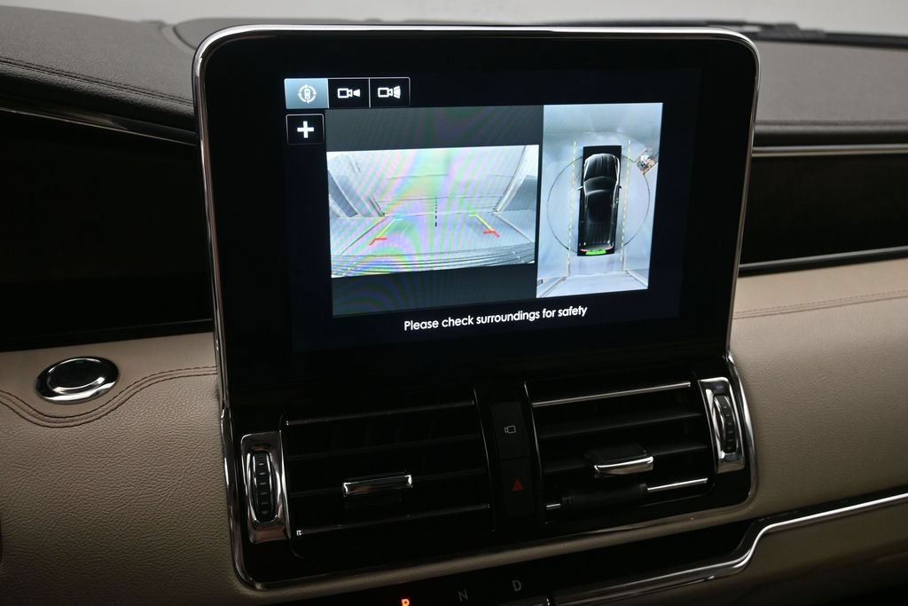 Used 2019 Lincoln Navigator Reserve AWD/4WD image 16