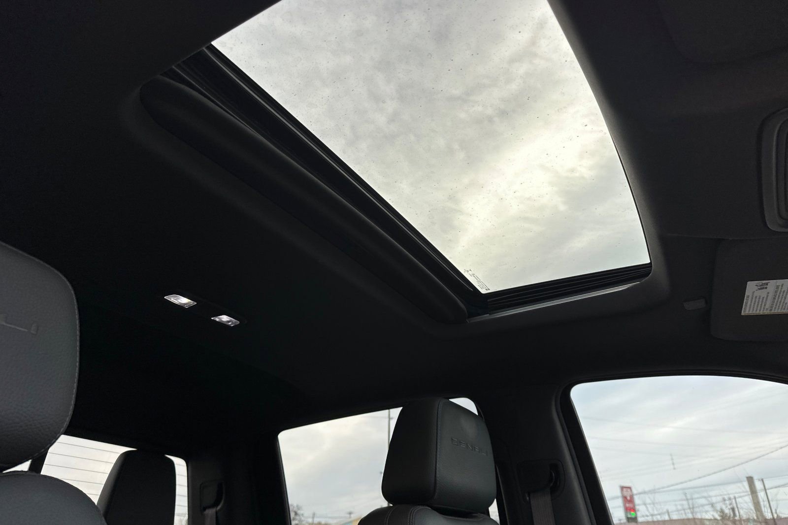 Used 2019 GMC Sierra 1500 Denali w/ Denali Ultimate Package AWD/4WD image 19