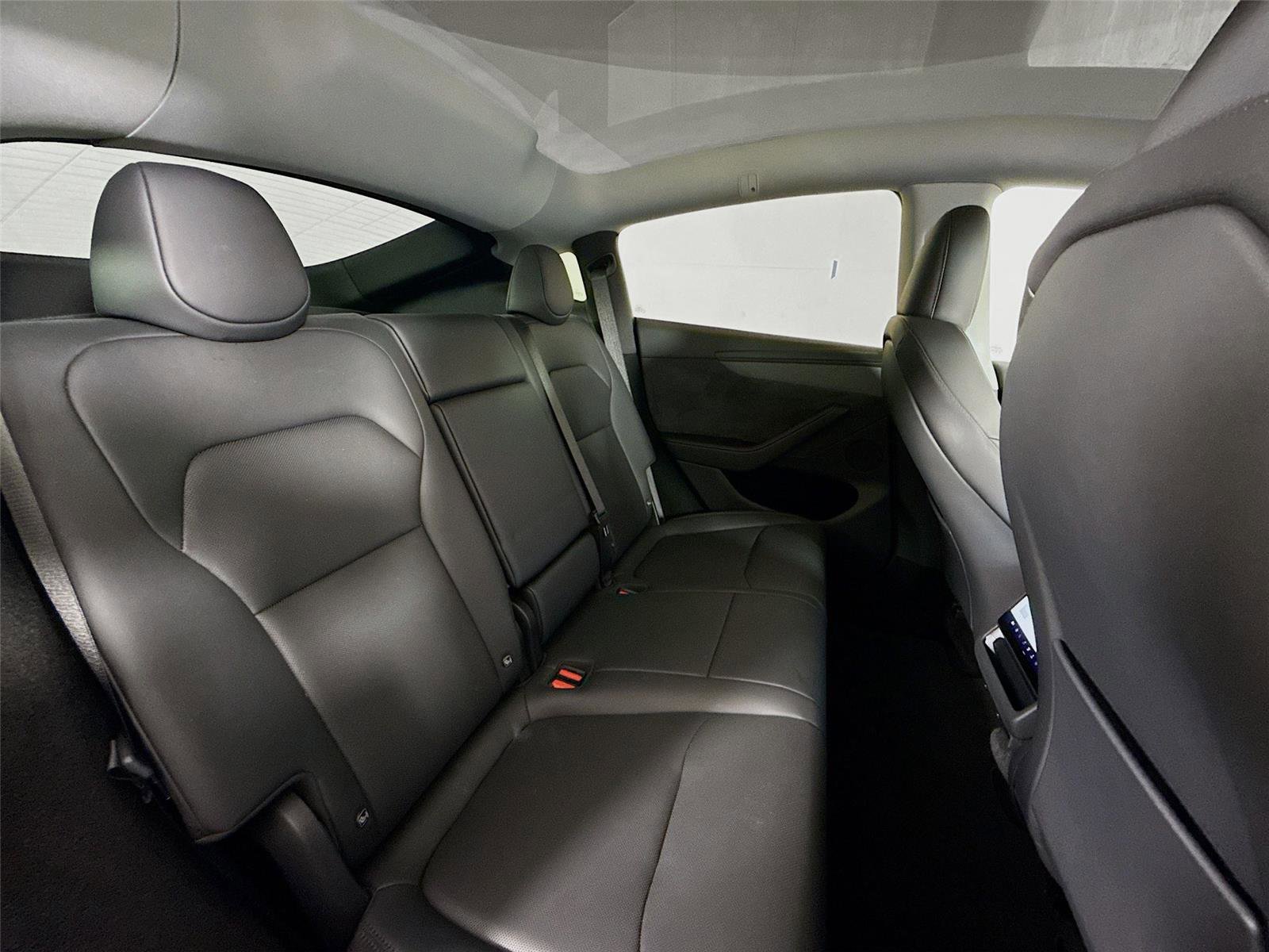 Used 2026 Tesla Model Y Long Range image 27