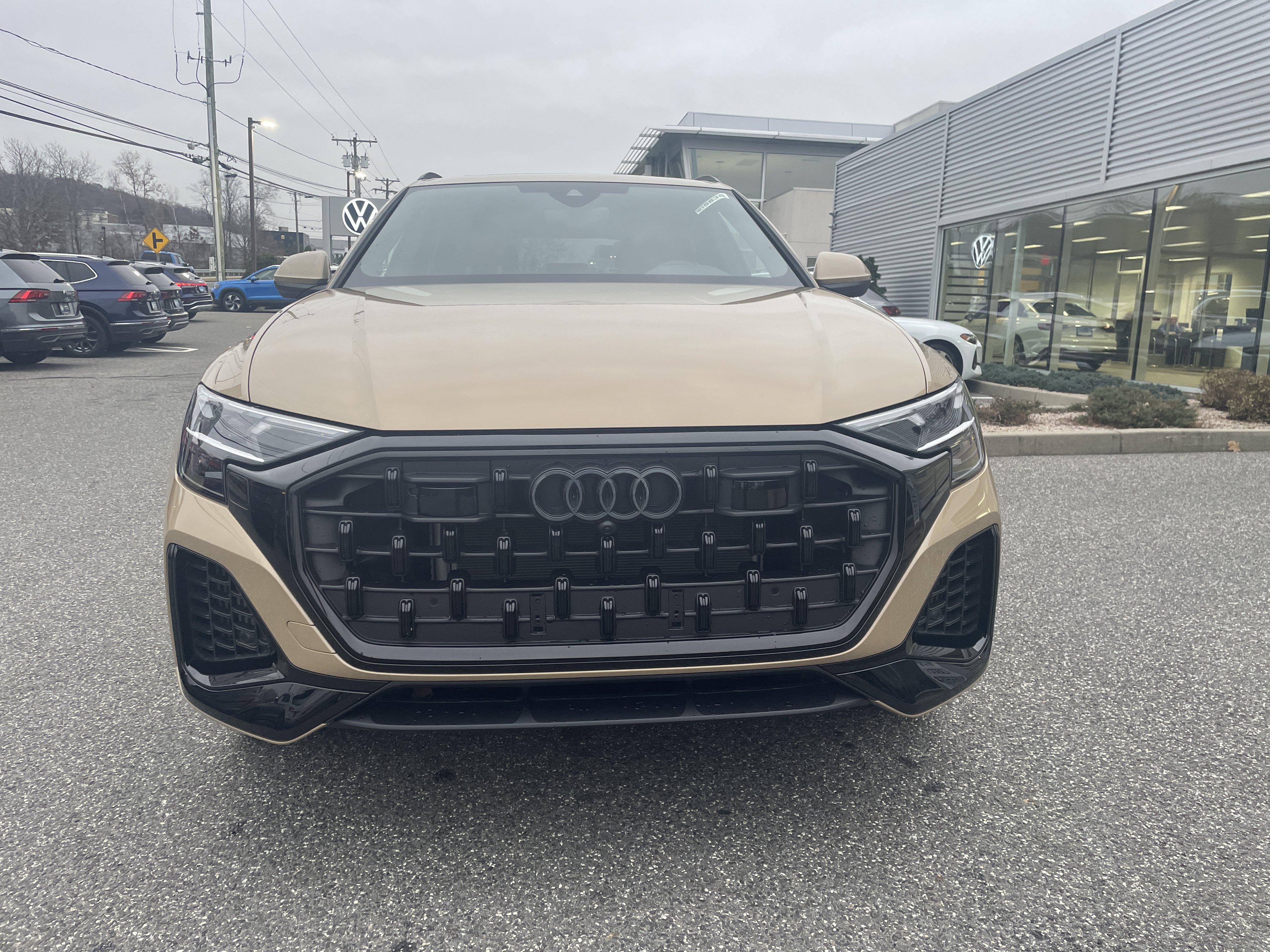 Certified 2025 Audi Q8 Premium AWD/4WD image 2
