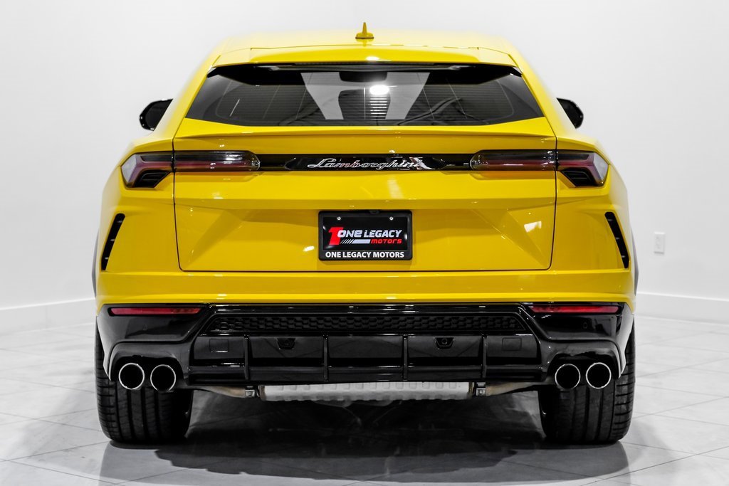 Used 2022 Lamborghini Urus image 7