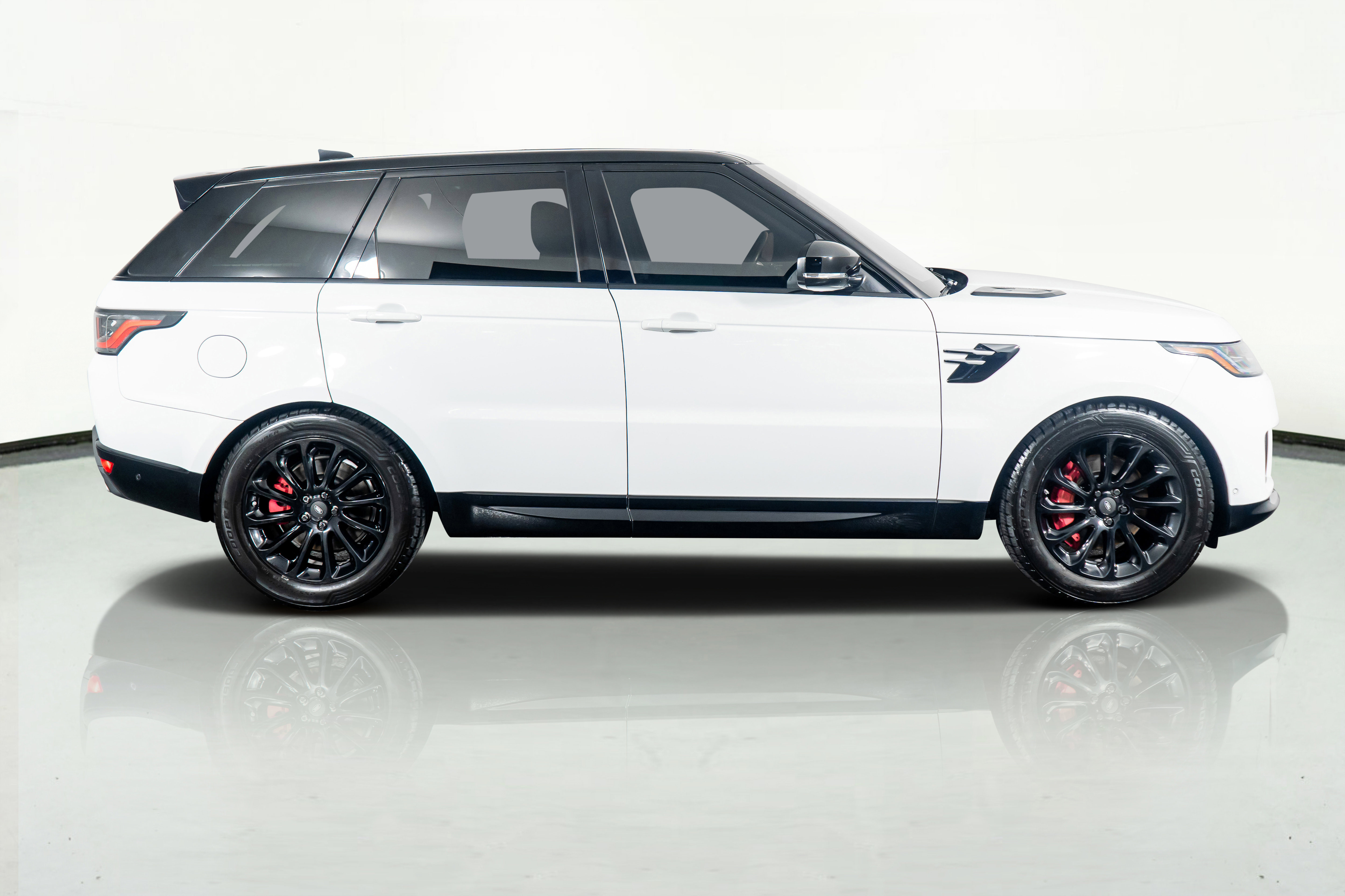 Used 2019 Land Rover Range Rover Sport HSE image 5