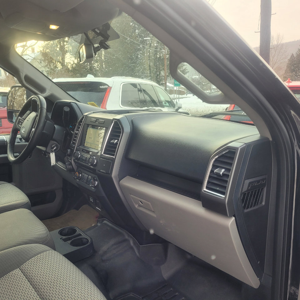 Used 2016 Ford F150 XLT w/ Equipment Group 301A Mid image 26