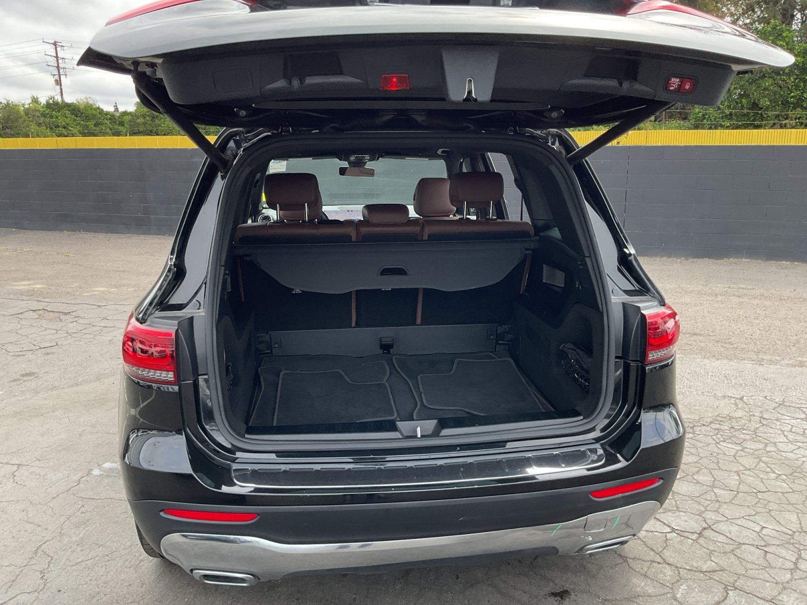 Used 2022 Mercedes-Benz GLB 250 4MATIC image 25