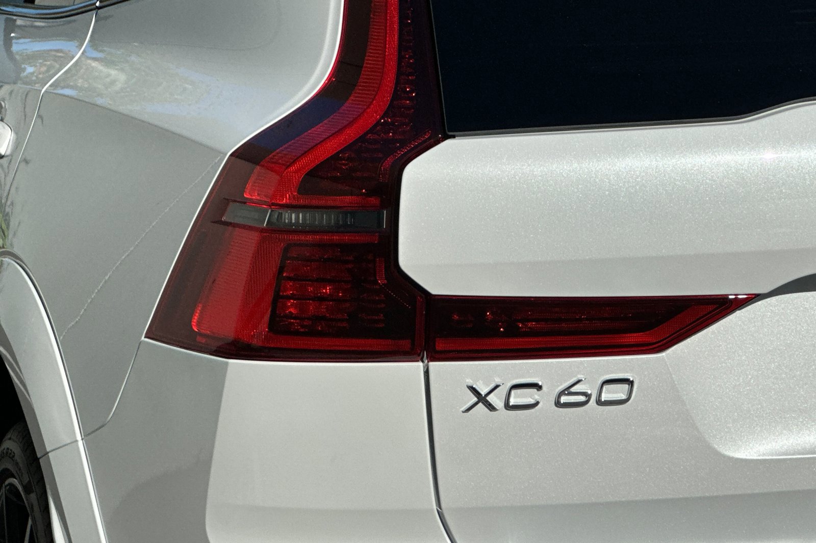New 2026 Volvo XC60 T8 Polestar image 7