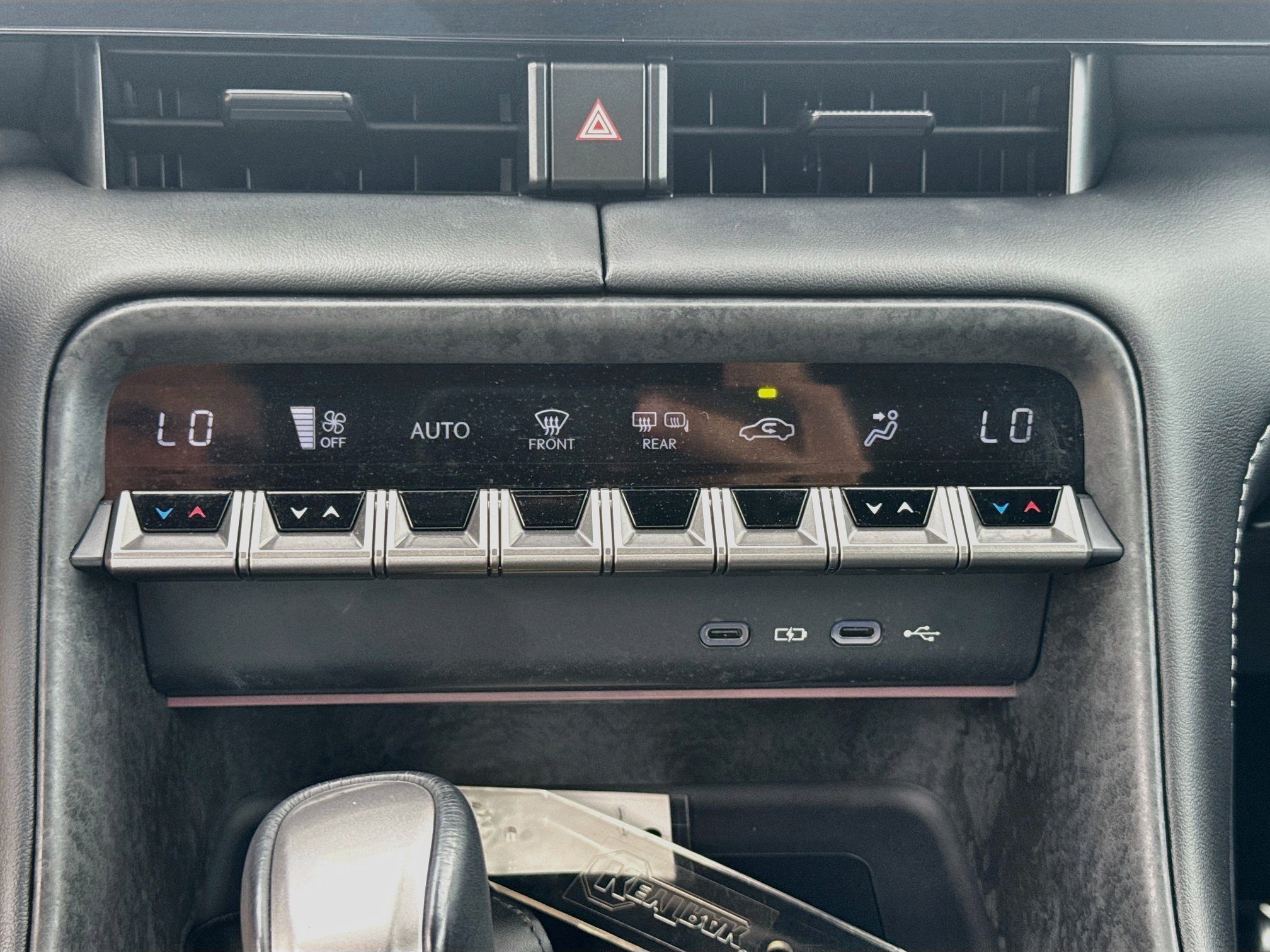 Used 2026 Lexus IS 350 F Sport w/ Accessory Package Z1 RWD image 12