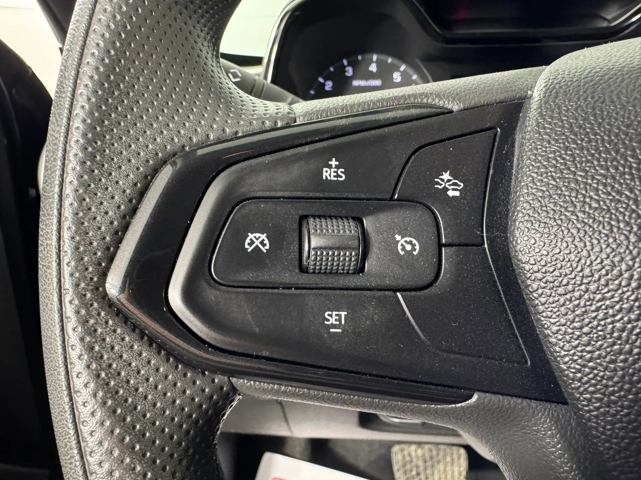 Used 2024 Chevrolet Trax LS w/ Driver Confidence Package image 15