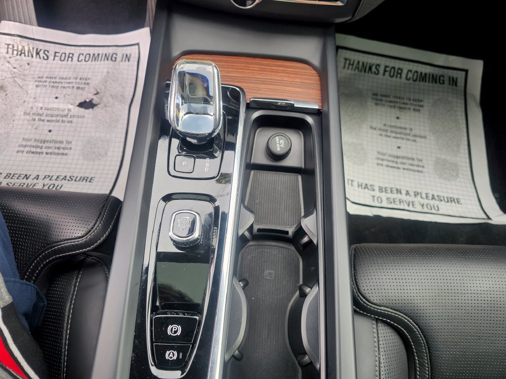 Certified 2023 Volvo XC60 B6 Ultimate AWD/4WD image 44