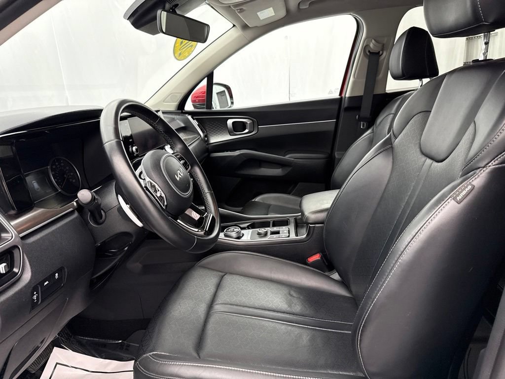 Used 2022 Kia Sorento S FWD image 16