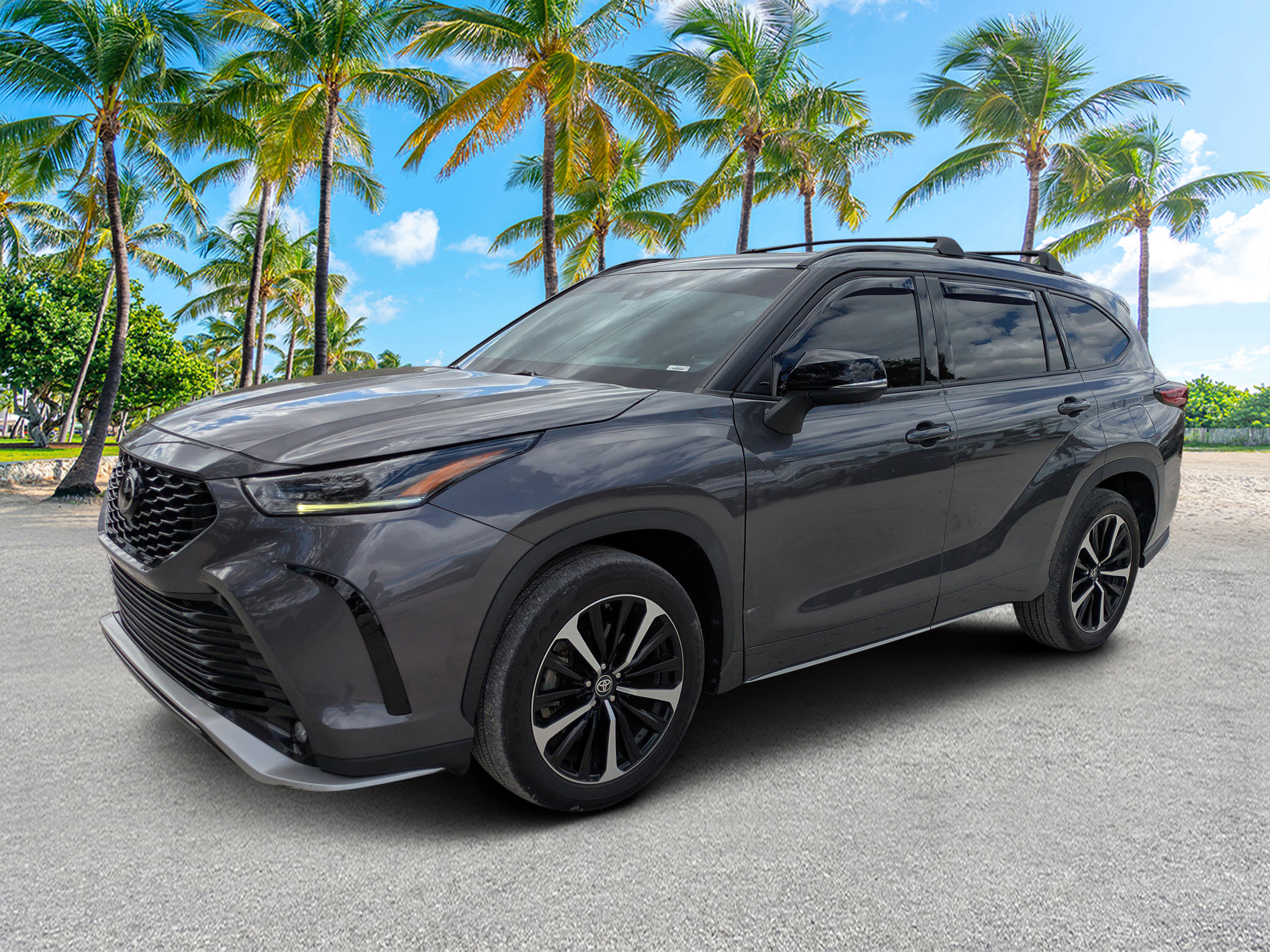 Used 2022 Toyota Highlander XSE image 7