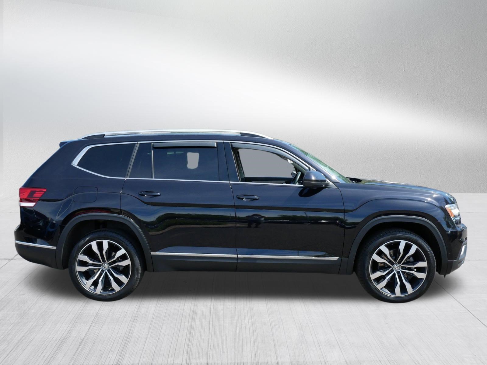 Used 2020 Volkswagen Atlas SEL R-Line AWD/4WD image 7