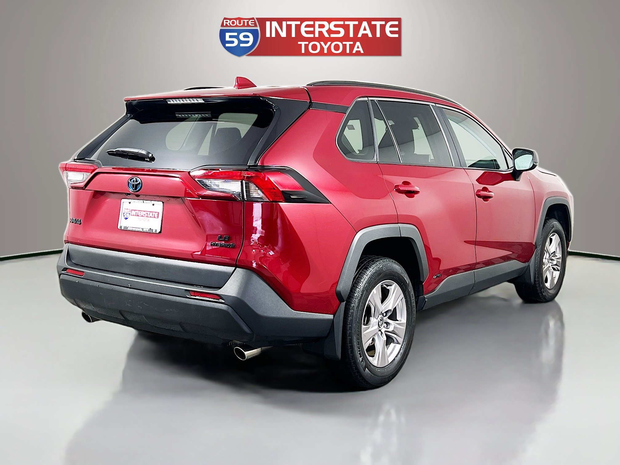 Used 2023 Toyota RAV4 LE AWD/4WD image 7