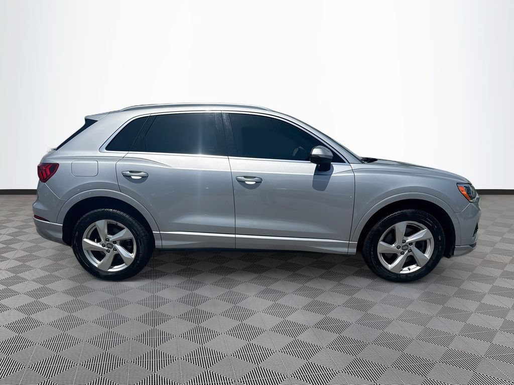 Used 2020 Audi Q3 2.0T Premium AWD/4WD image 5