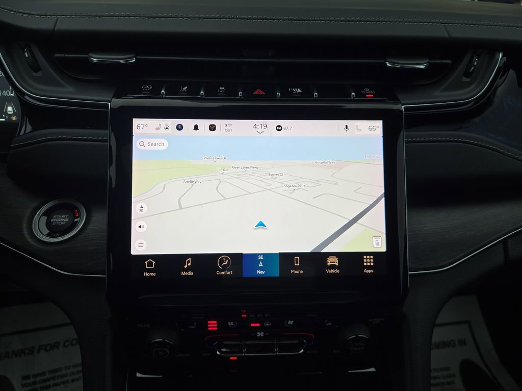 Used 2023 Jeep Grand Cherokee Overland w/ Luxury Tech Group IV image 24