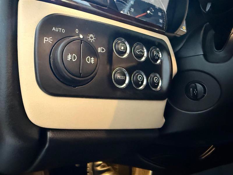 Used 2010 Maserati GranTurismo Convertible RWD image 36