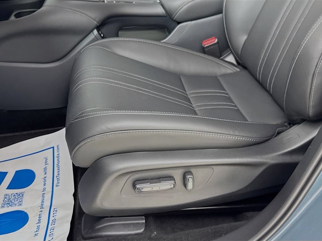 Used 2026 Honda HR-V EX-L image 25