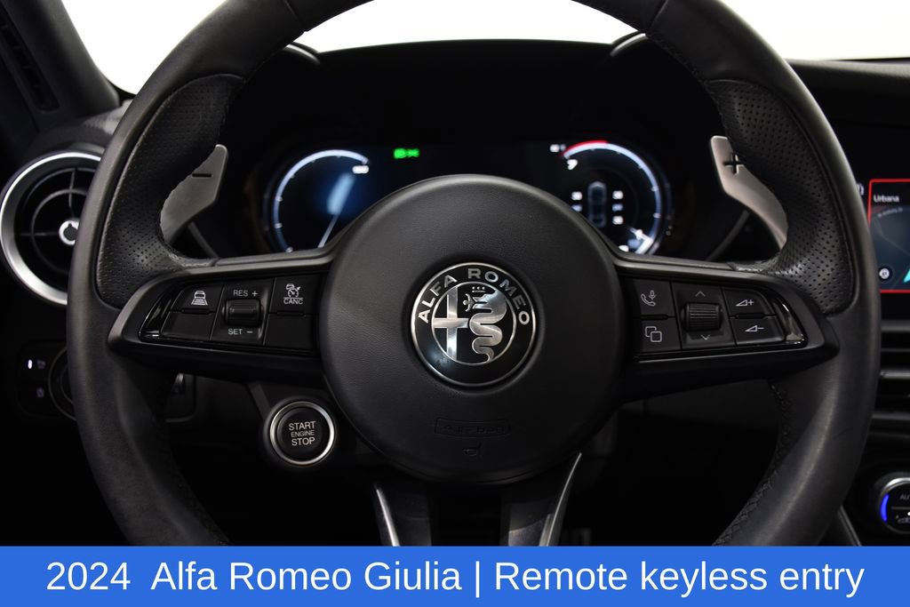 Used 2024 Alfa Romeo Giulia Sprint AWD/4WD image 10