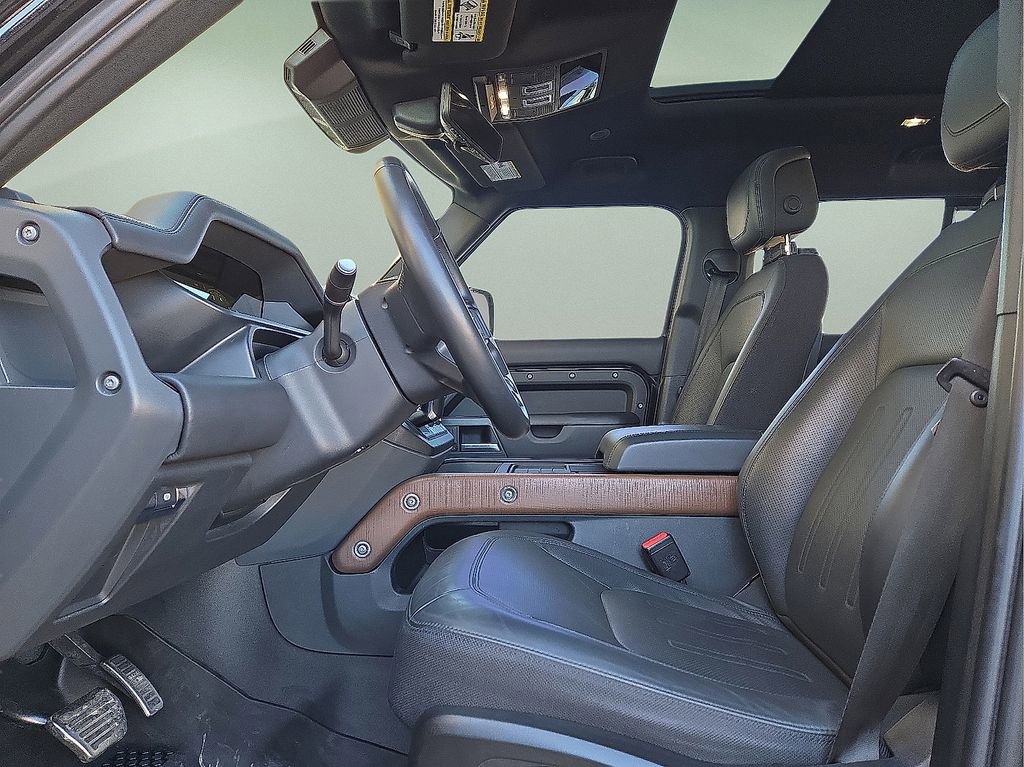 Used 2023 Land Rover Defender 110 X image 24