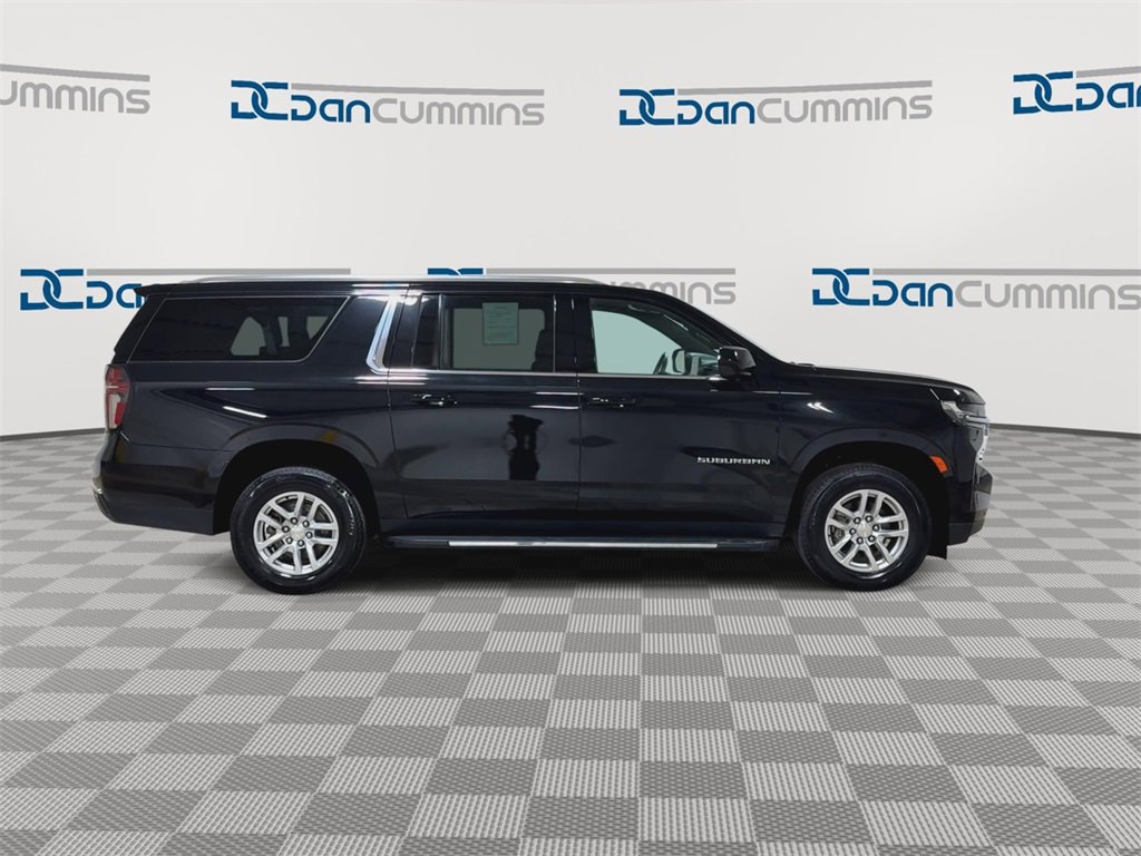 Used 2024 Chevrolet Suburban LT image 9
