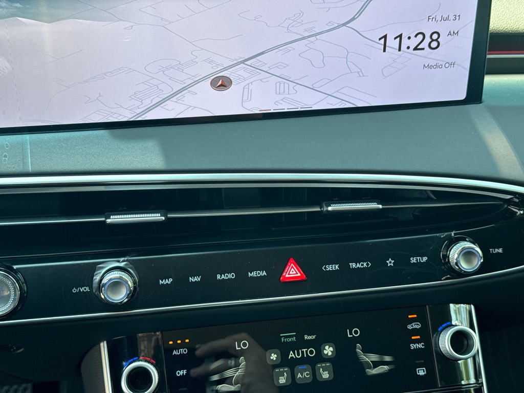 New 2026 Genesis GV70 2.5T AWD/4WD image 28
