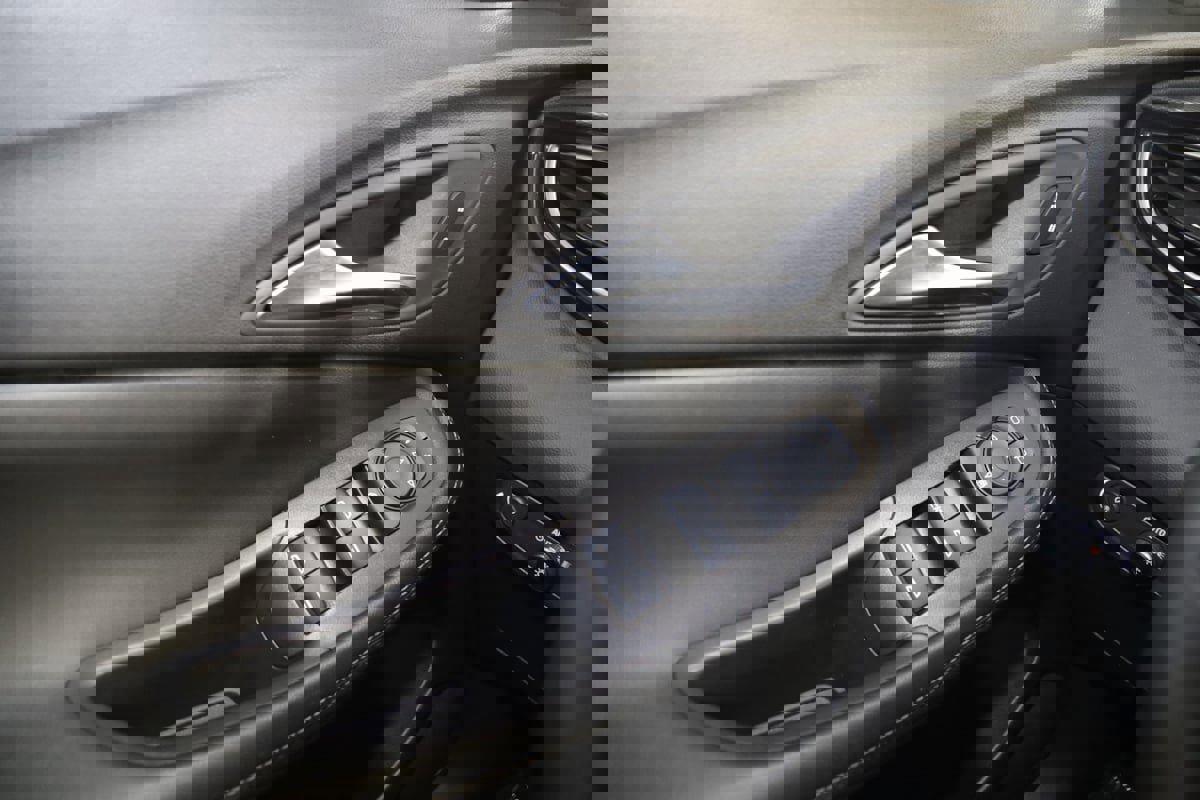 Used 2023 Buick Encore GX Preferred w/ Cold Weather Comfort Package image 28