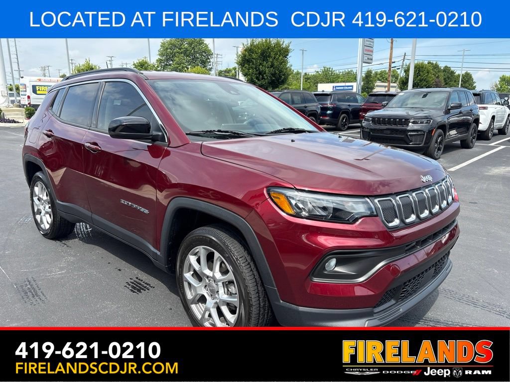 Used 2022 Jeep Compass Latitude AWD/4WD image 7