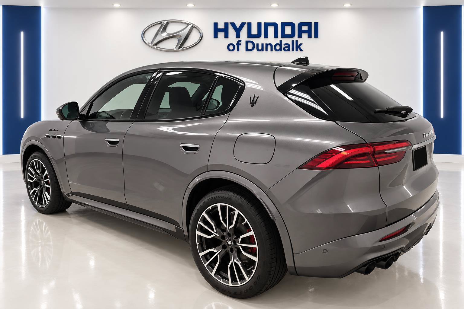 Used 2023 Maserati Grecale Modena AWD/4WD image 2