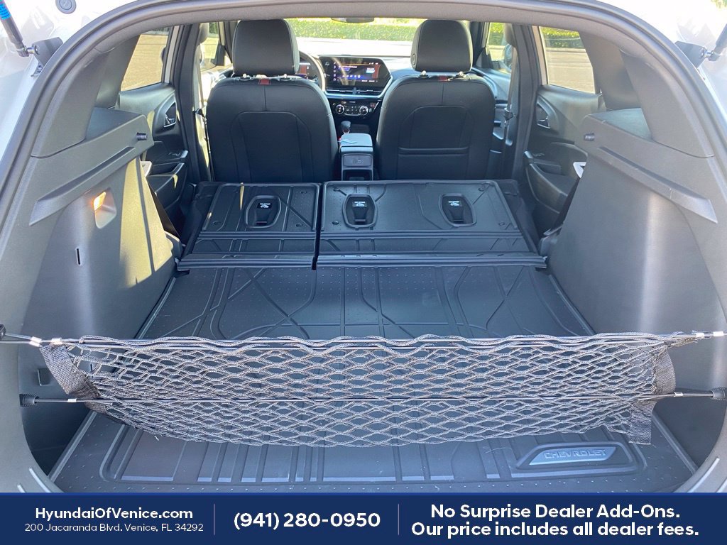 Used 2026 Chevrolet Trax RS w/ Sunroof Package FWD image 20