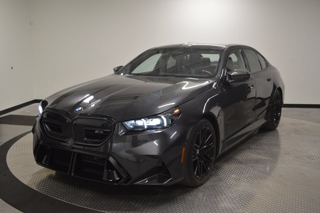 Used 2025 BMW M5 w/ Carbon Package AWD/4WD image 1