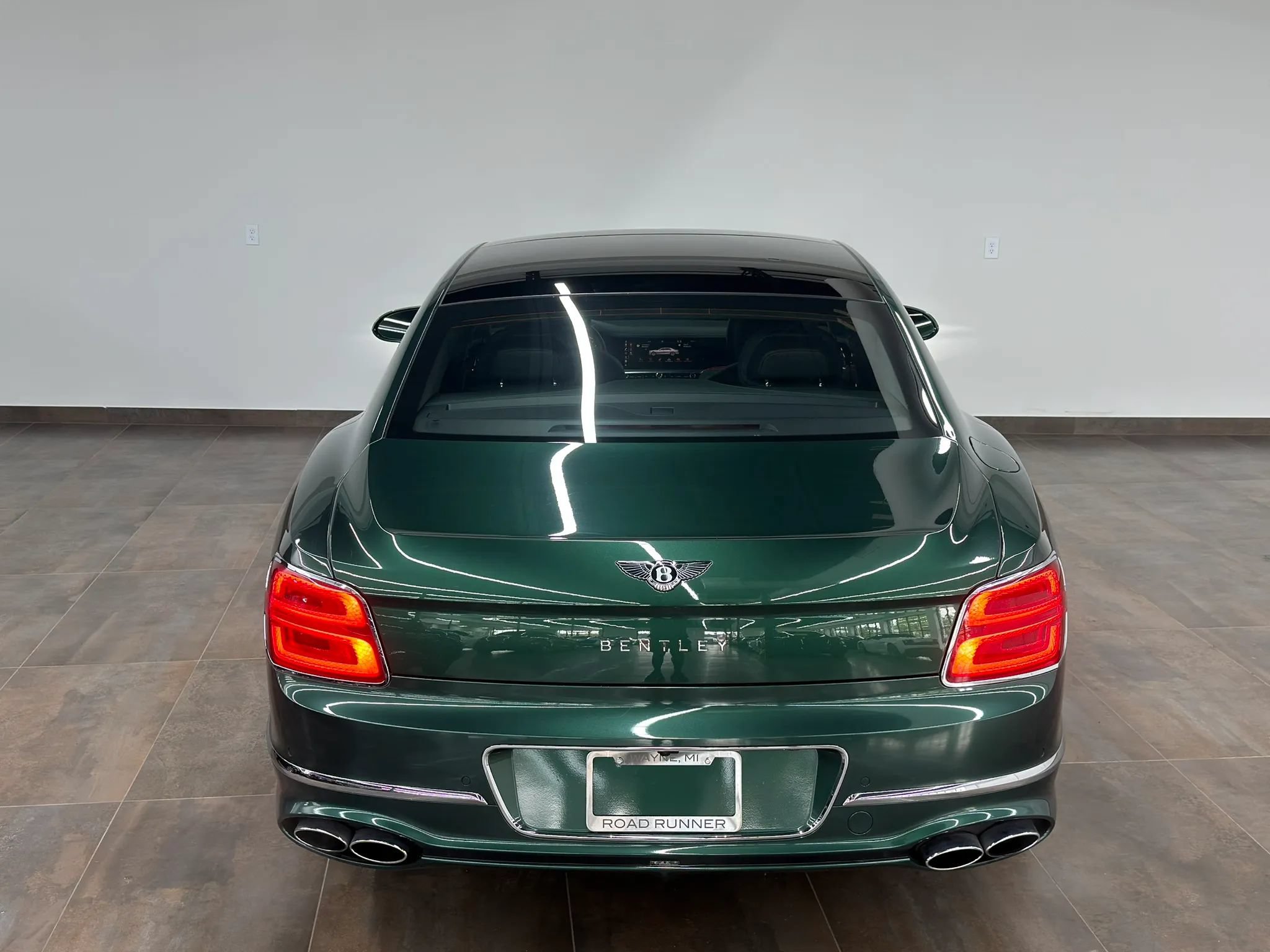 Used 2022 Bentley Flying Spur V8 AWD/4WD image 16