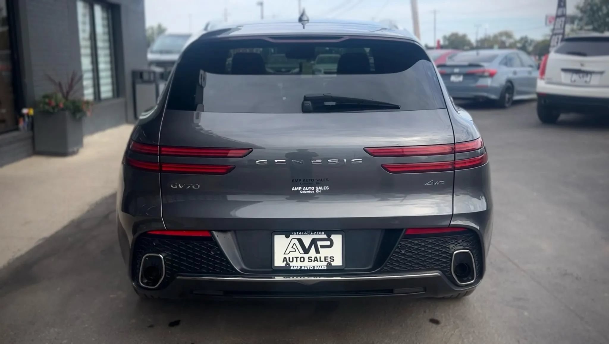 Used 2022 Genesis GV70 2.5T w/ Advanced Package AWD/4WD image 4