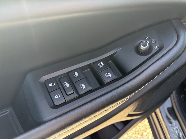 Used 2024 Jeep Grand Cherokee Limited image 18