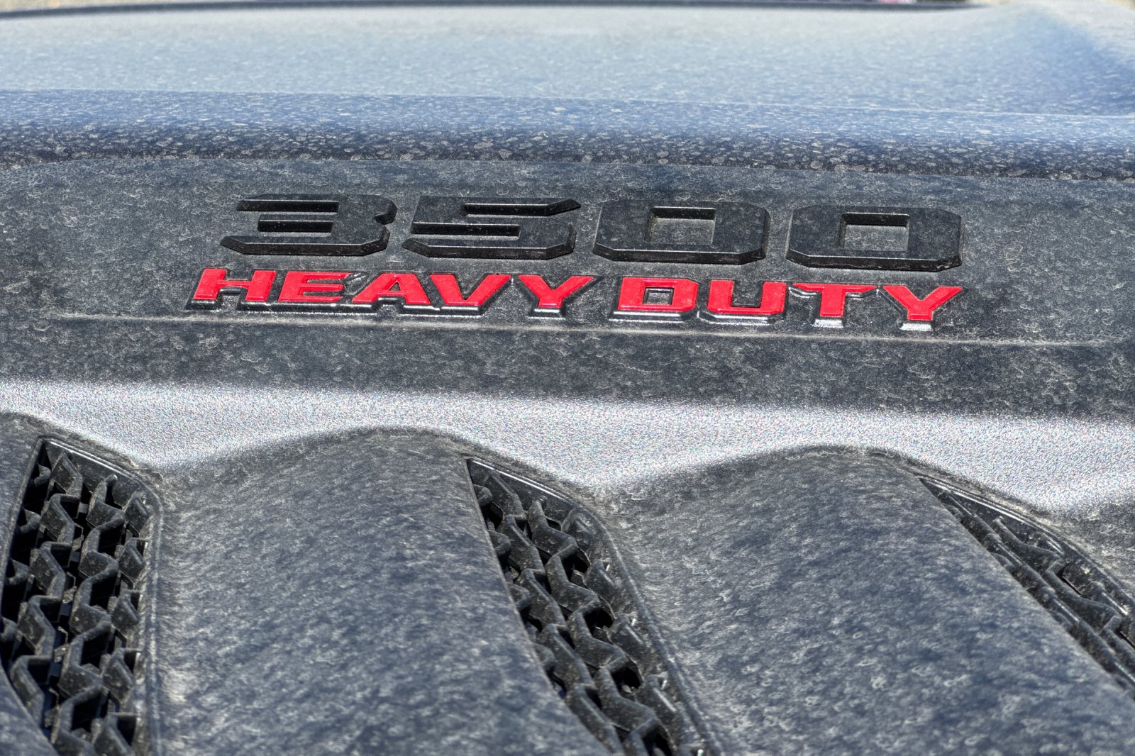 New 2026 RAM 3500 Laramie AWD/4WD image 25