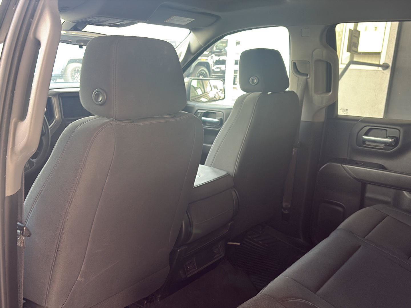 Used 2020 Chevrolet Silverado 1500 Custom w/ Custom Value Package RWD image 19