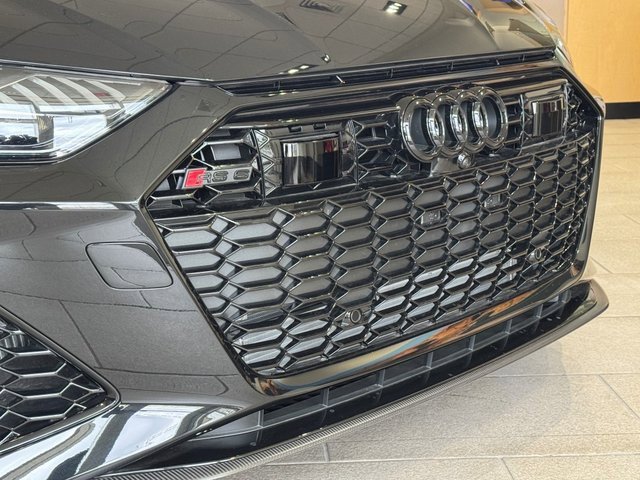 New 2026 Audi RS 6 performance image 3