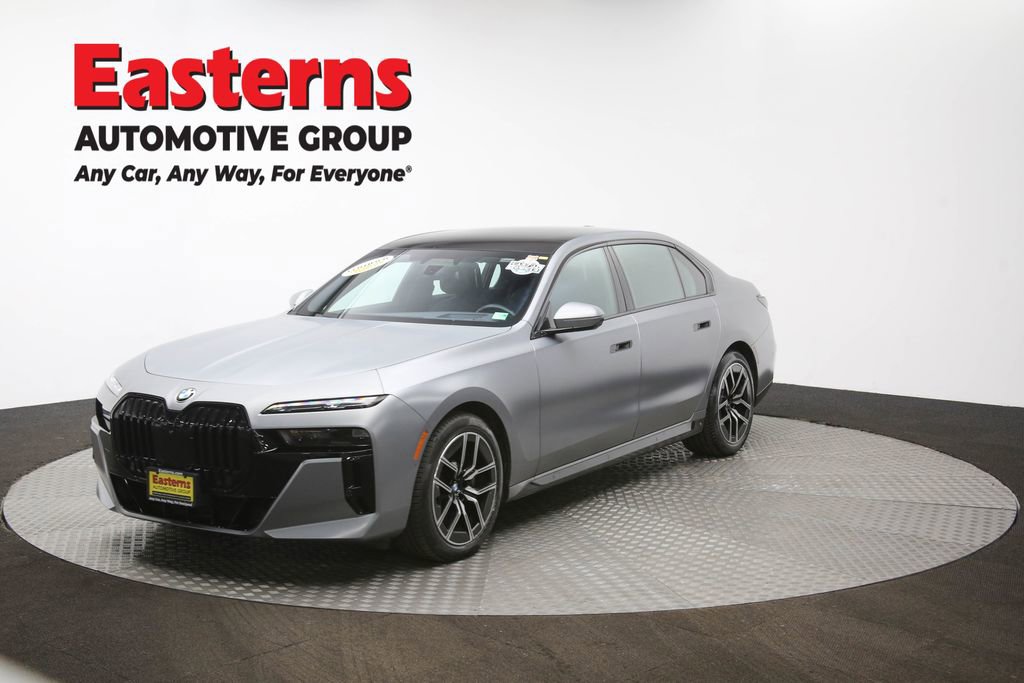 Used 2023 BMW 740i w/ Executive Package image 59